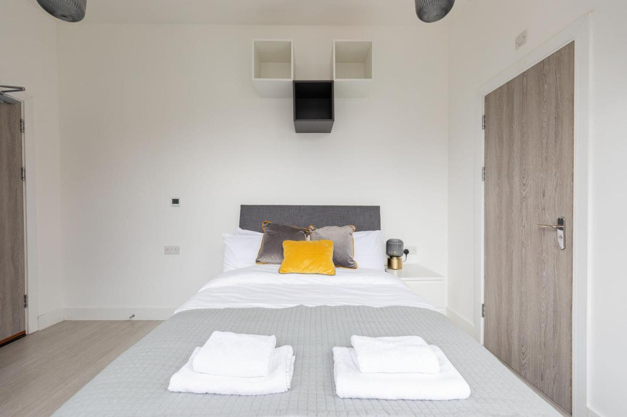 The Anson Hotel - Conveniently Located Sweet Space Near Transportation Stations ลอนดอน ภายนอก รูปภาพ